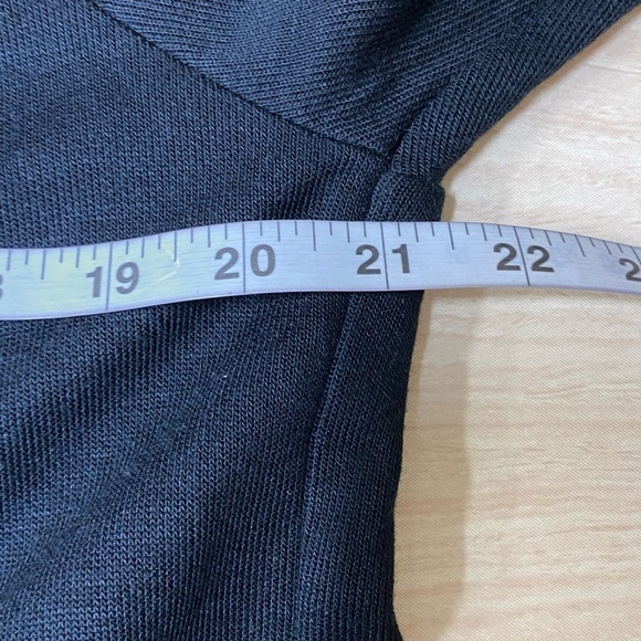 Active Life Black Light Weight Sweater Top Size L NWT - Picture 4 of 5